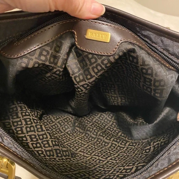 Bally EUC Monogram tote bag Black with Gold Hardware - Picture 10 of 14